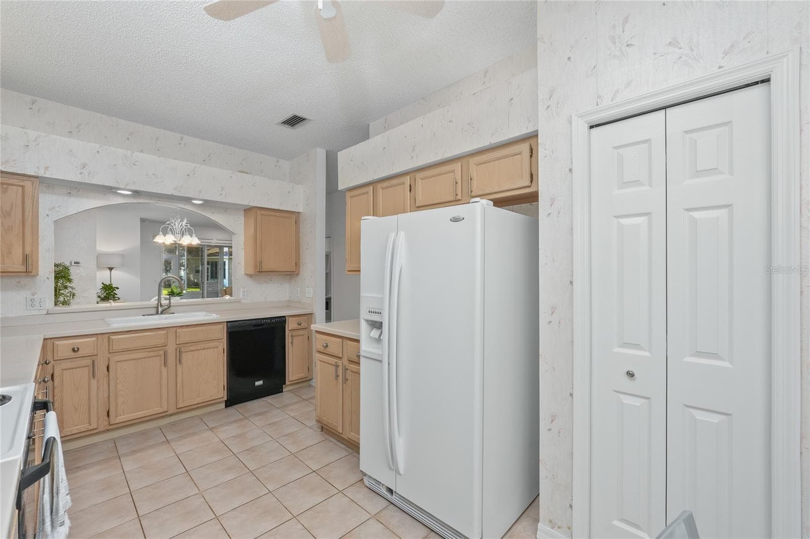 3511 Tealwood Cir photo 5