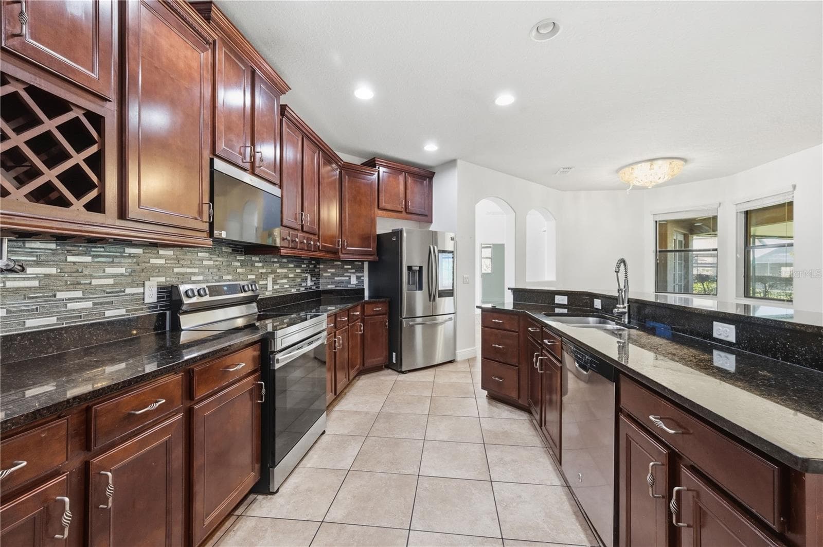 3950 Sunset Lake Dr photo 3
