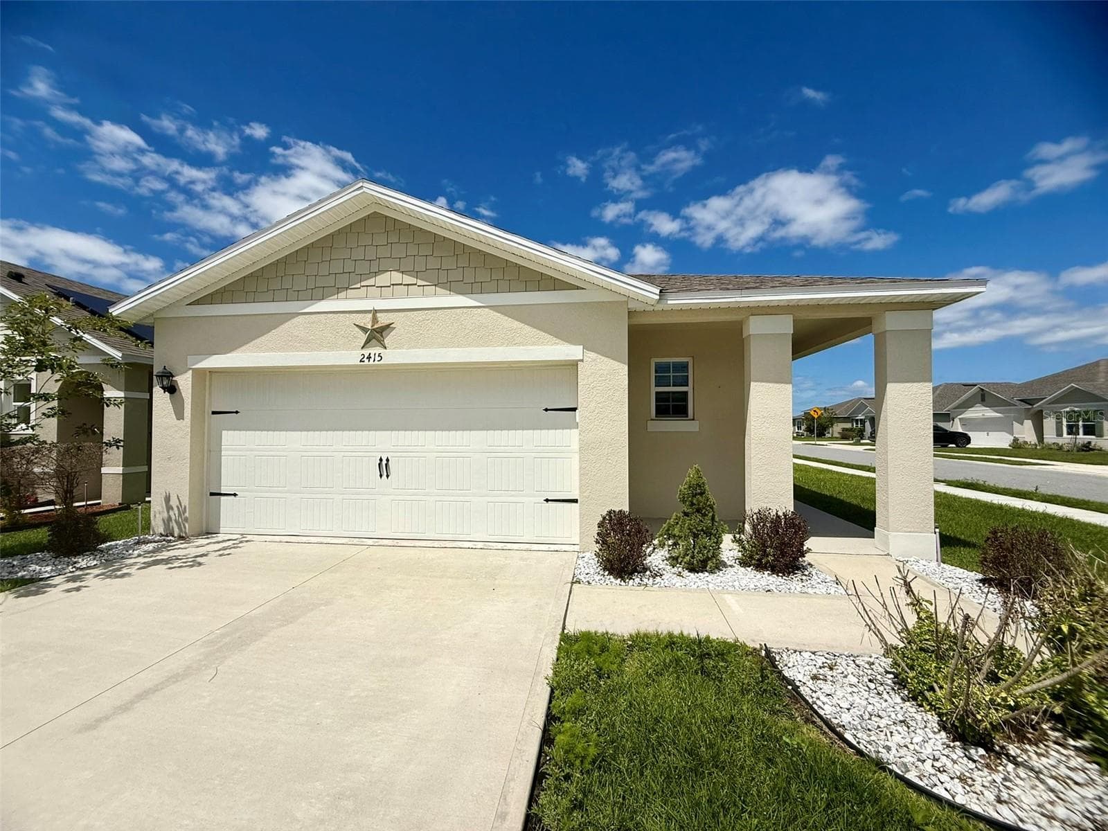 2415 Brassie CT photo 2