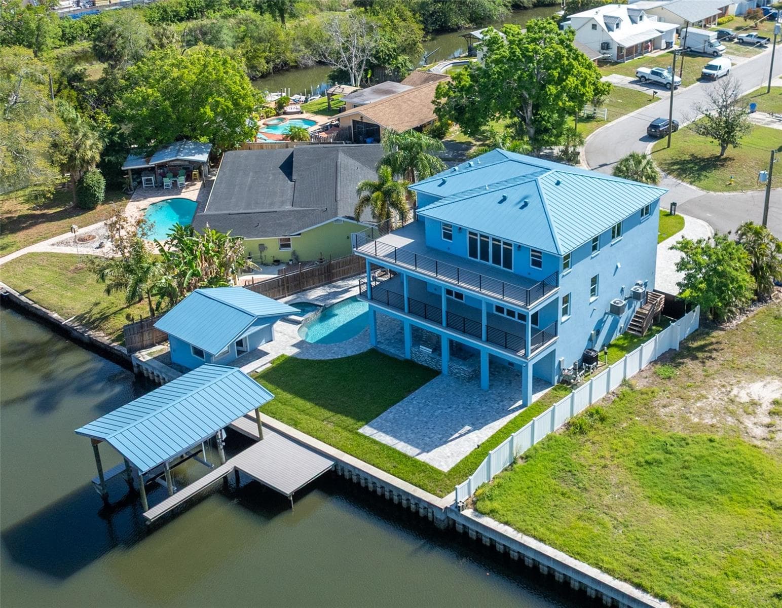 8717 Driftwood Dr