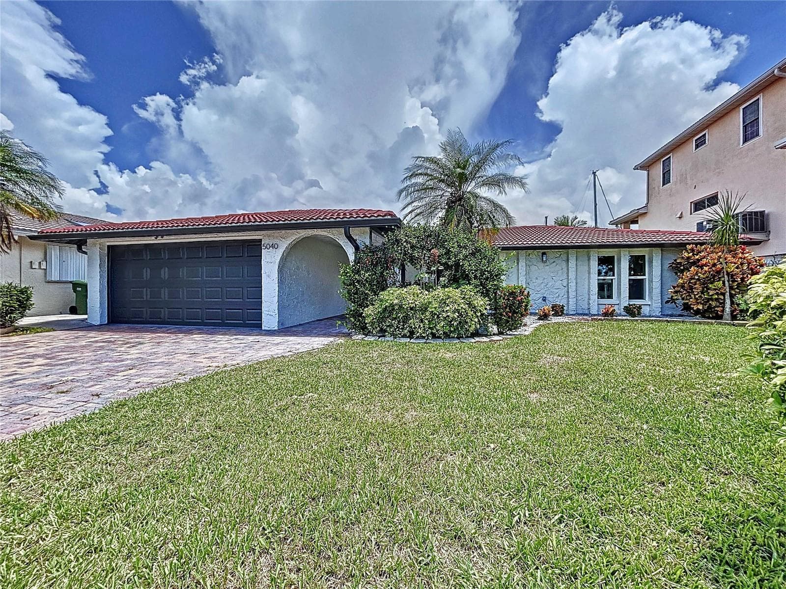 5040 Glenn Dr photo 5