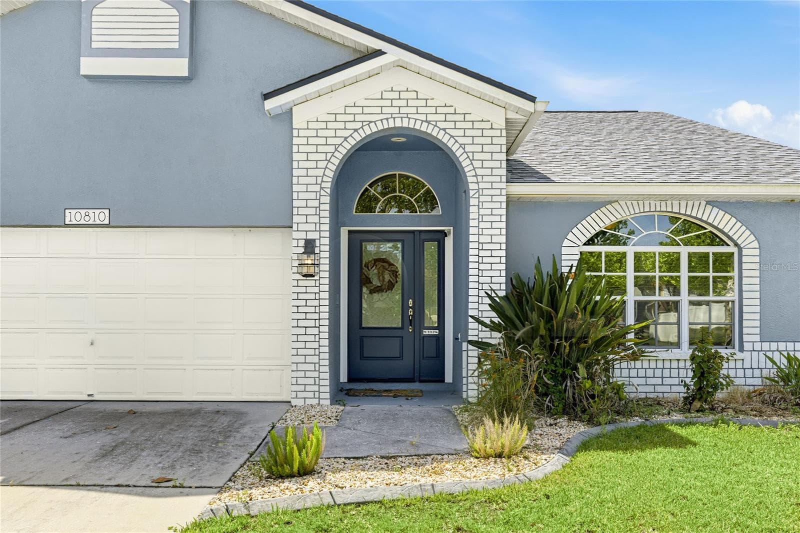 10810 Sailbrooke Dr photo 5