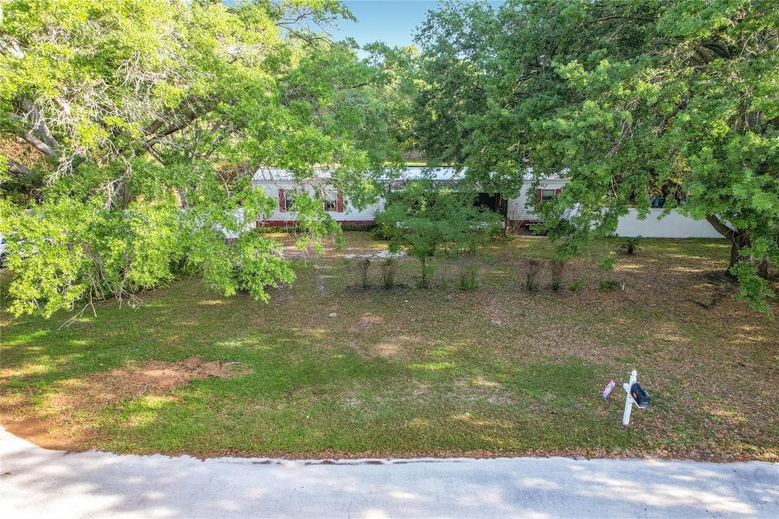 821 Irene Dr photo 5