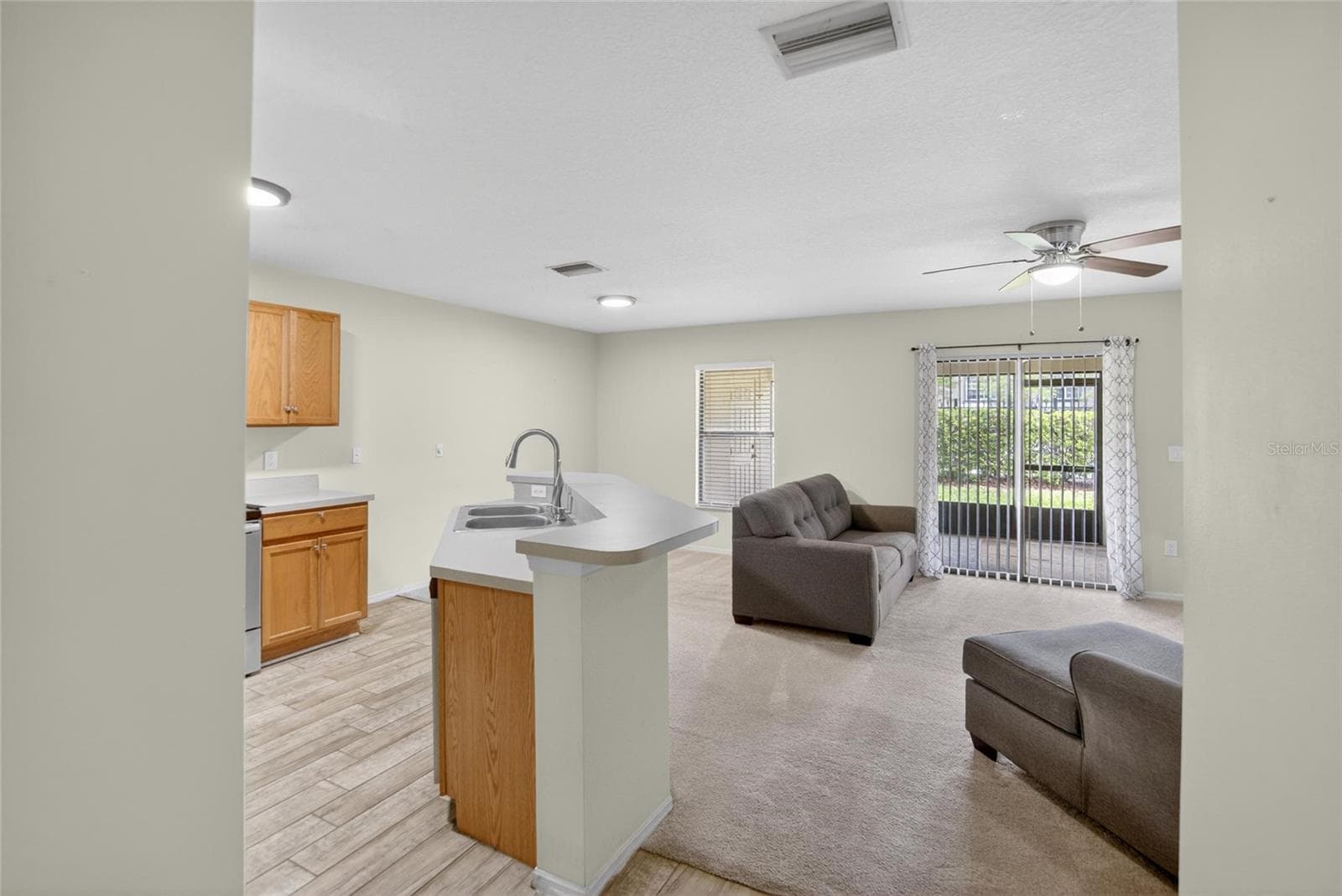 2605 Oleander Lakes Dr photo 4