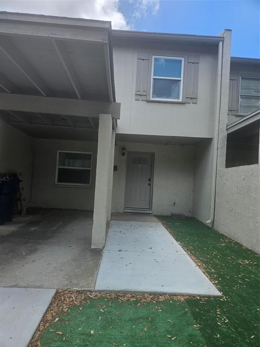 5134 Tennis Court Cir