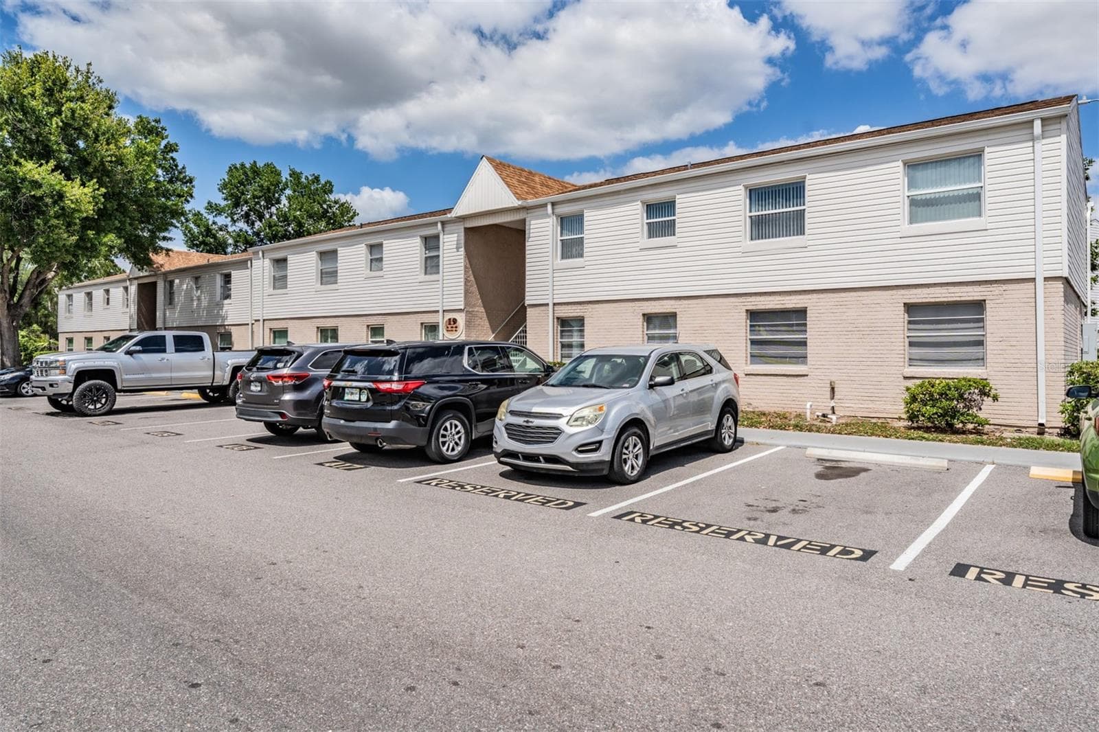 7210 N Manhattan Ave #1913