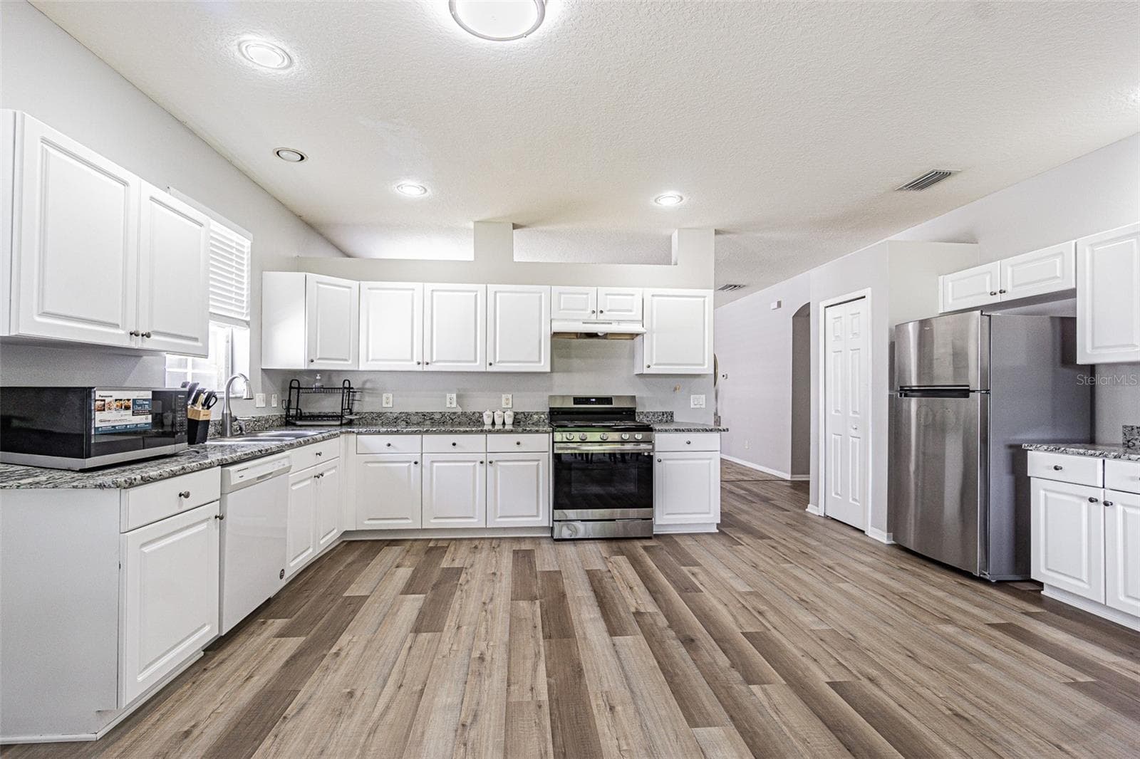 13016 Terrace Brook Pl photo 4
