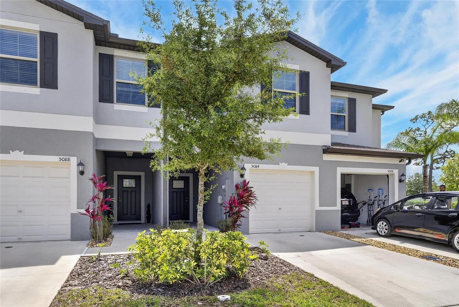 5084 Forum Blvd photo 4