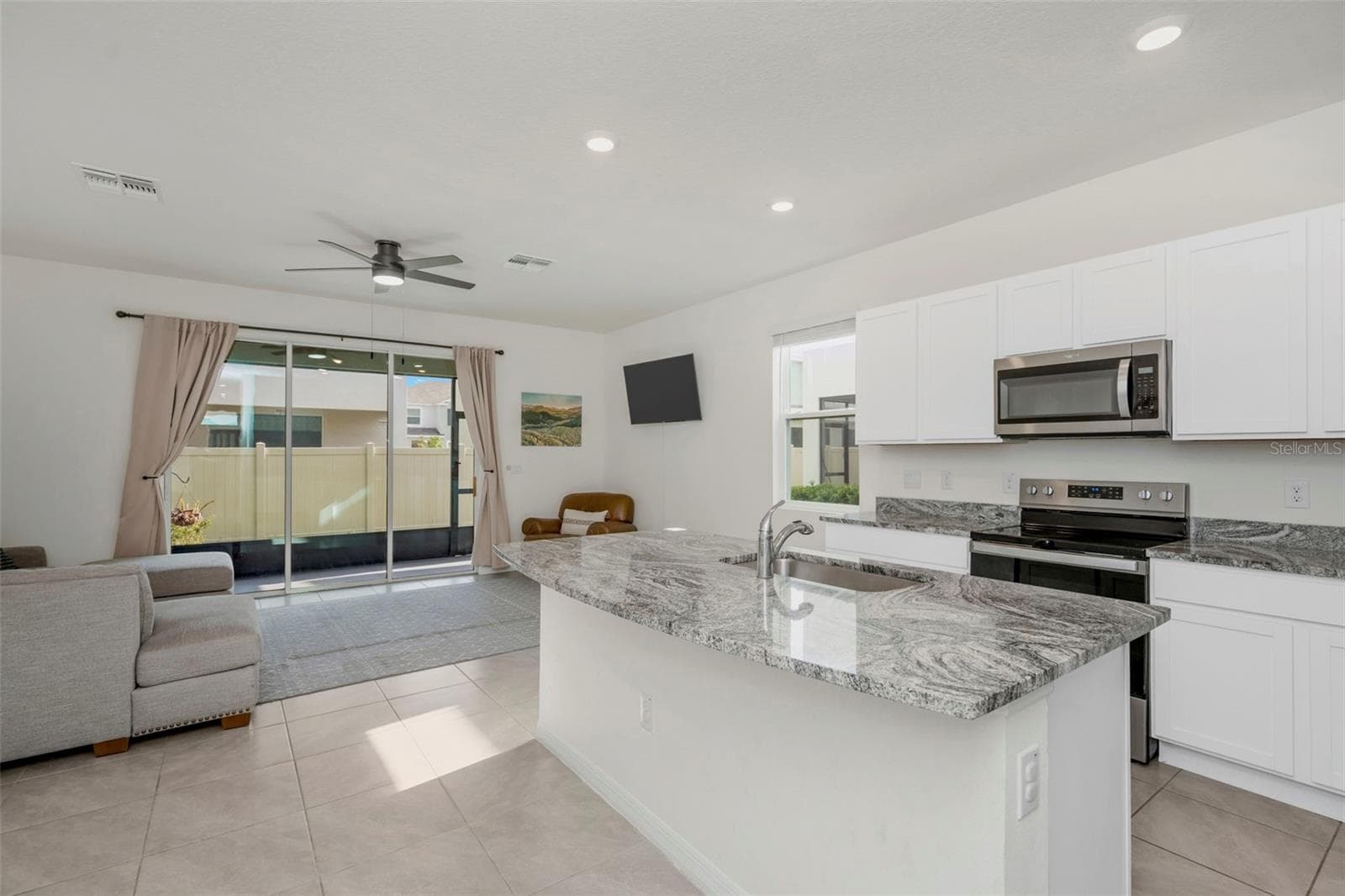 17226 Amber Aspen Way photo 4