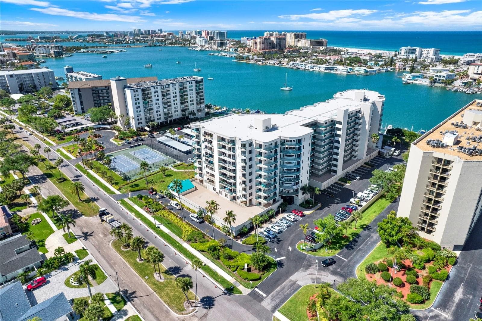 670 Island Way #500