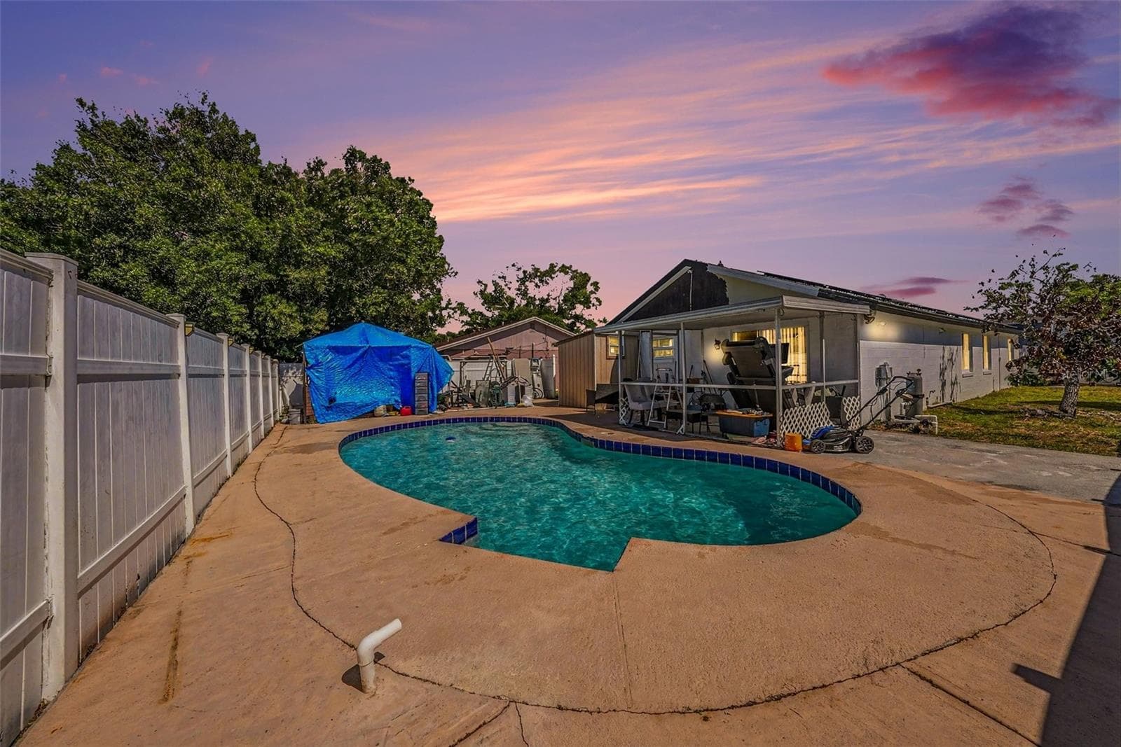 10119 Chimney Hill CT