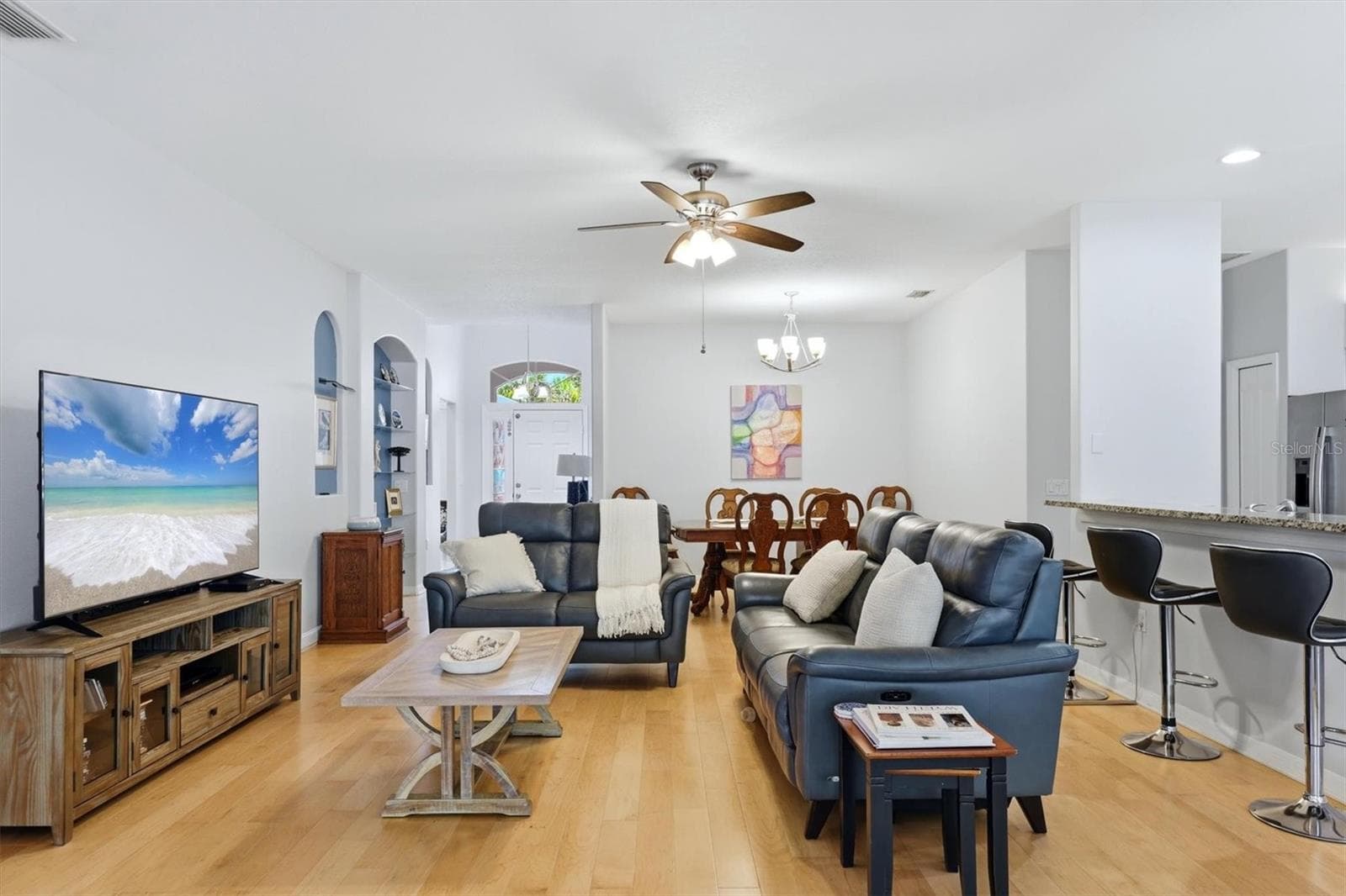 6726 W Country Club Ln photo 5