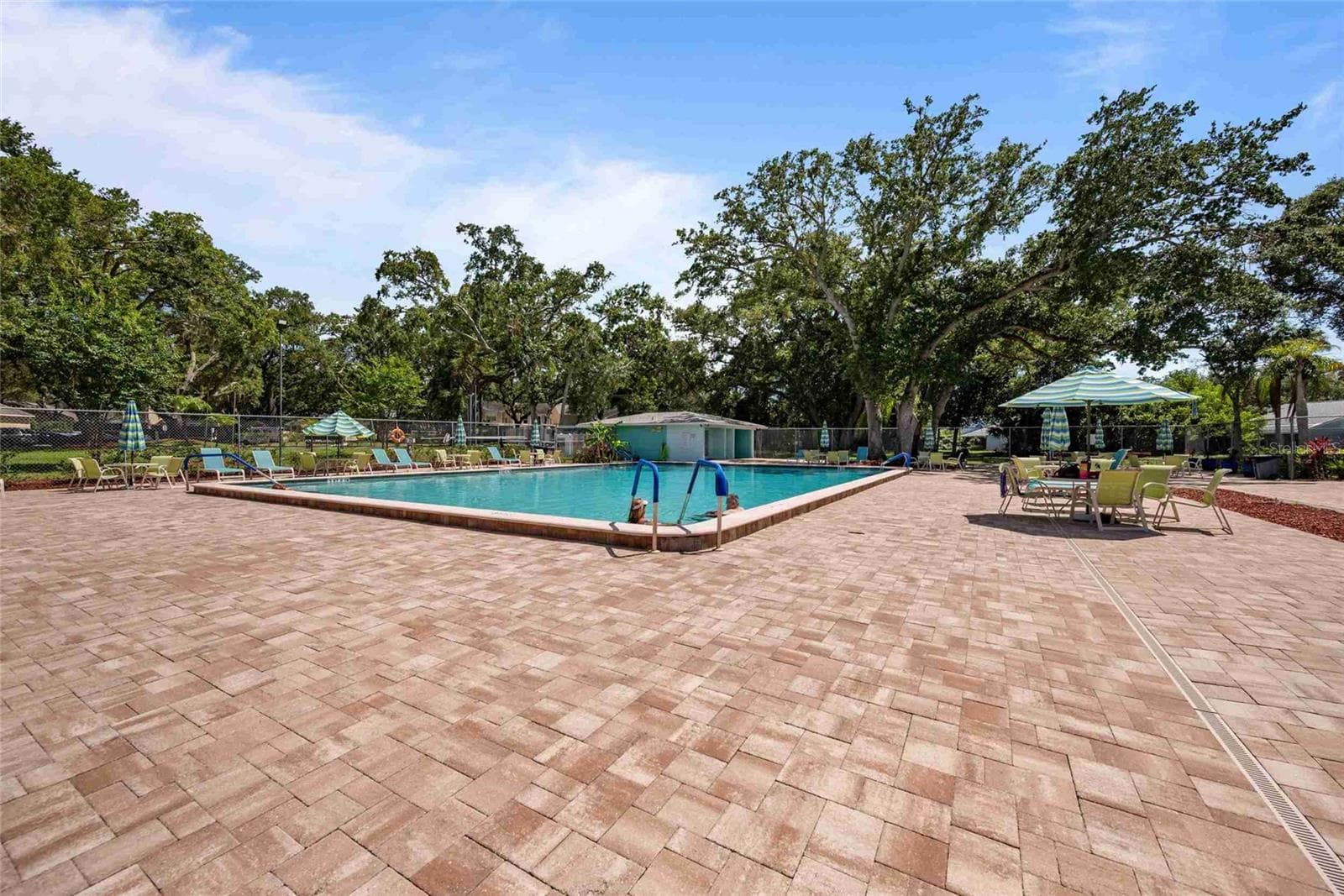 3350 Fox Hunt Dr photo 5