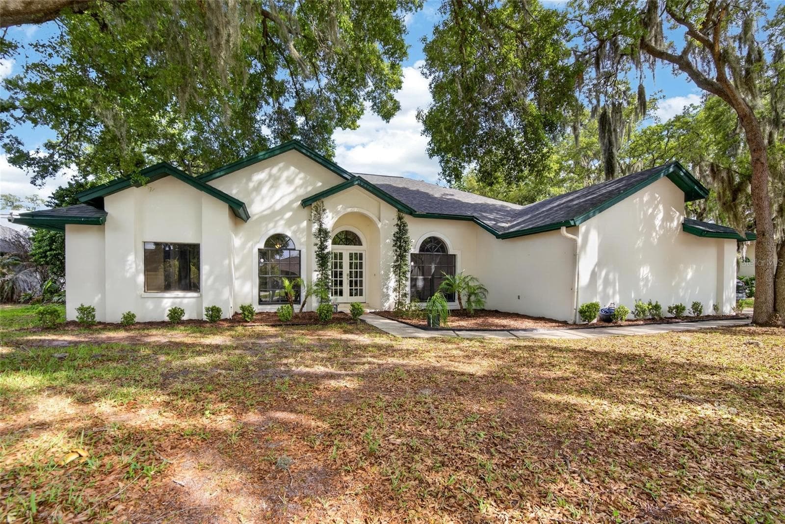 2904 Pine Club Dr photo 3