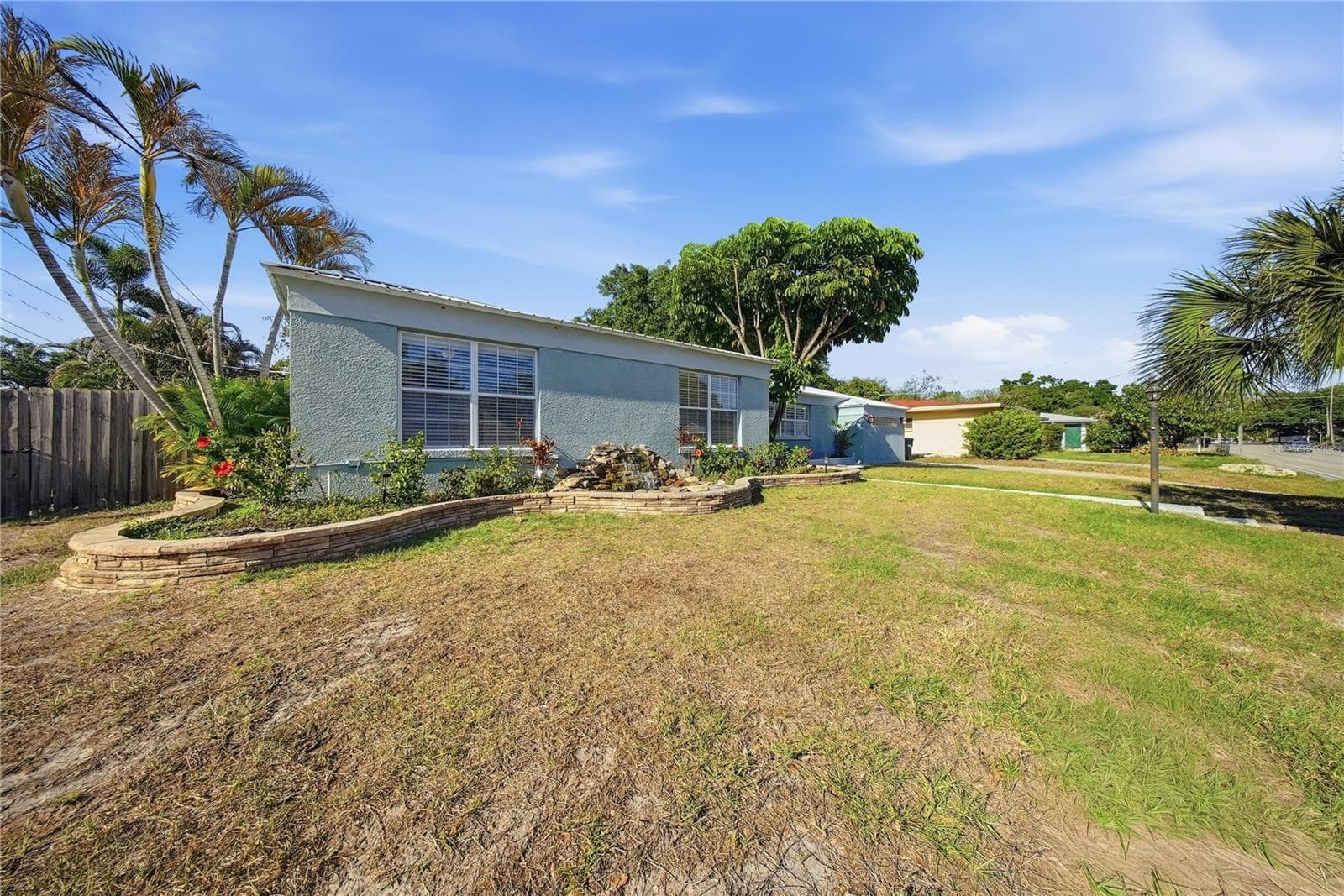 3921 W Bay To Bay Blvd photo 5