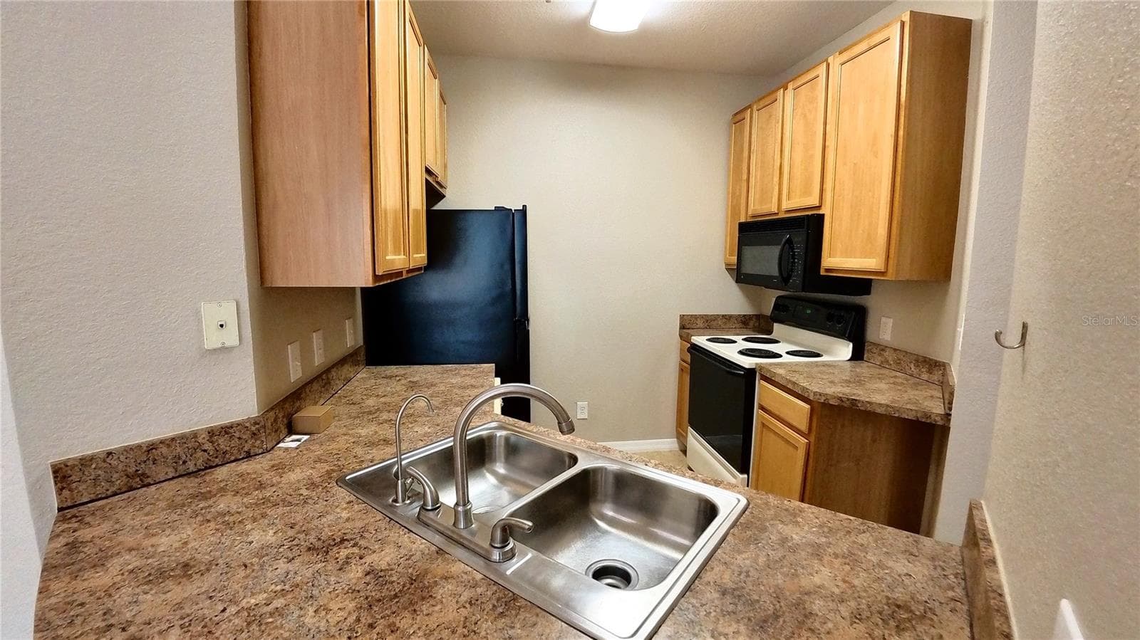 10017 Courtney Palms Blvd #304 photo 4