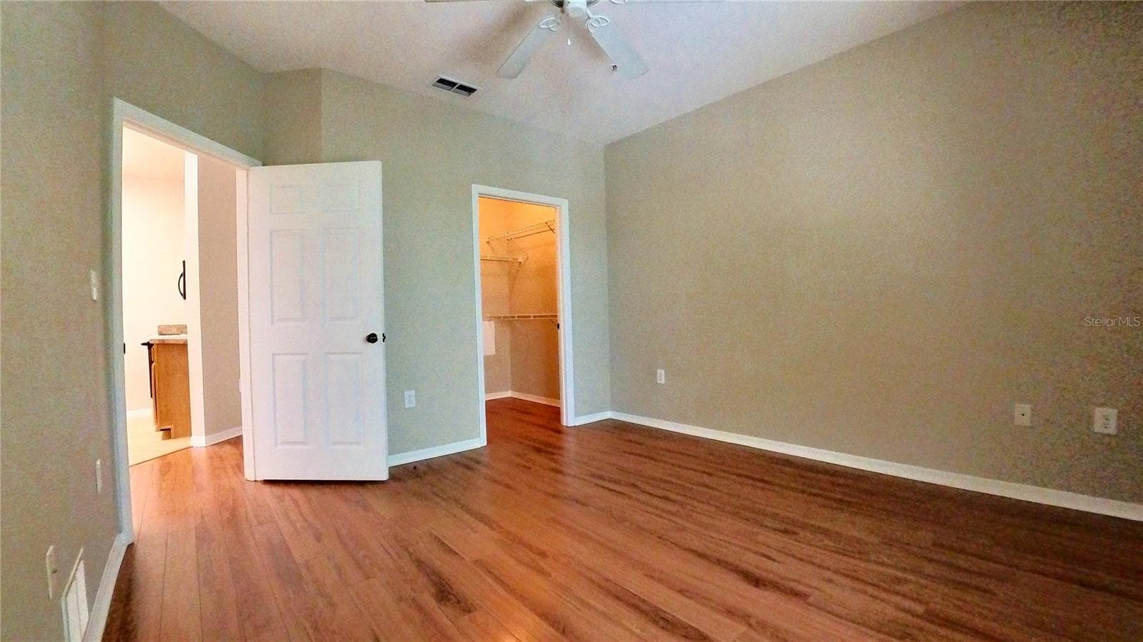 10017 Courtney Palms Blvd #304 photo 5