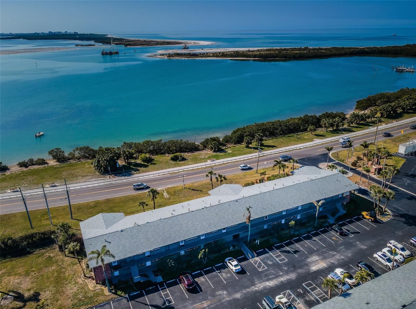 2 Causeway Blvd #208 photo 3