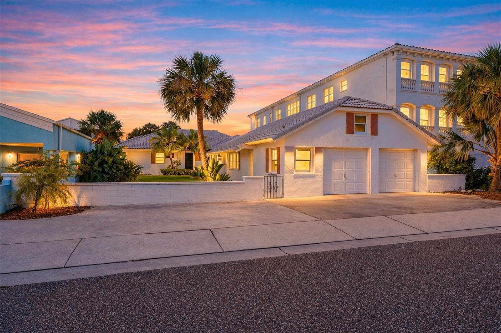 18206 Sunset Blvd photo 4