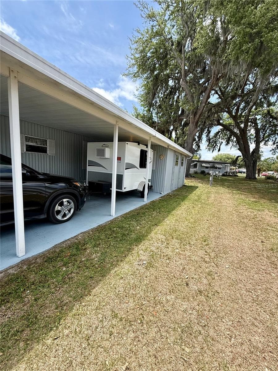 4513 Autumn Palm Dr photo 5