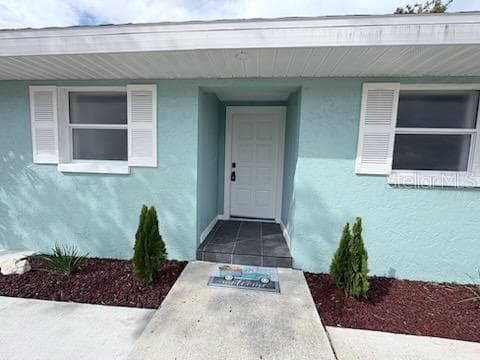 13737 Michelle Ave photo 3