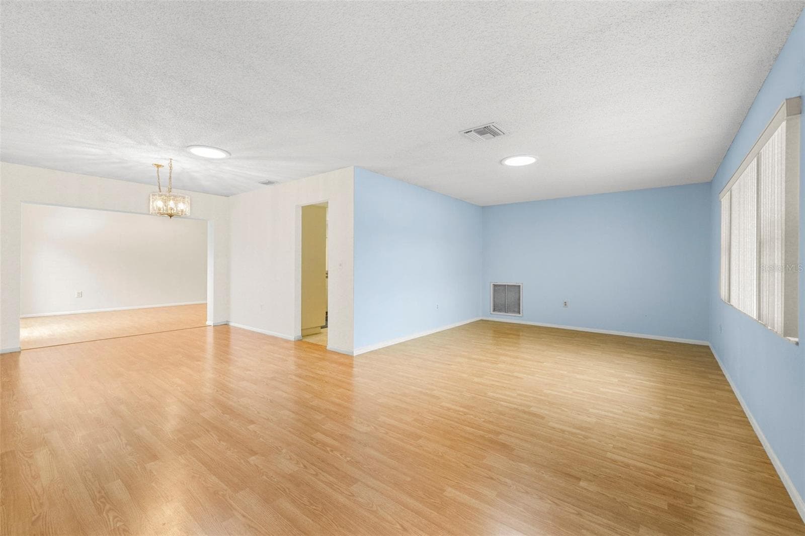 13004 Serpentine Dr photo 3