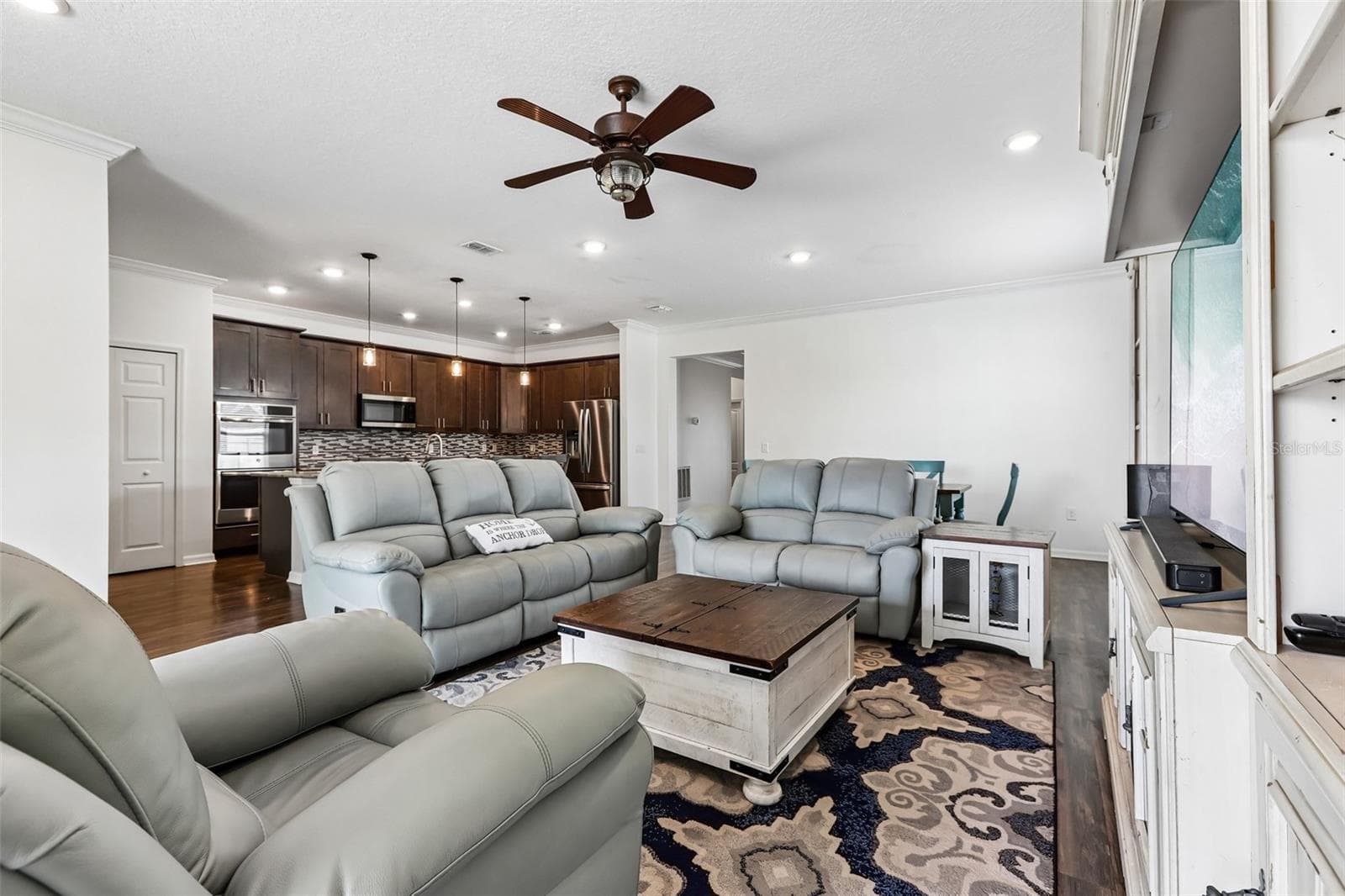 8245 Olive Brook Dr photo 4