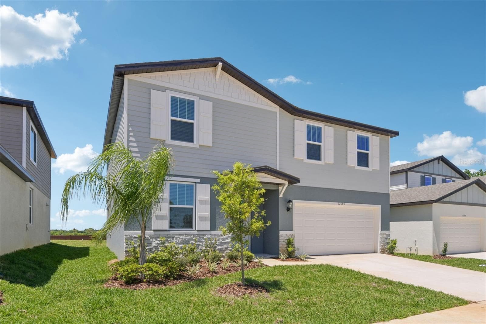 12589 Homeland Dr photo 3