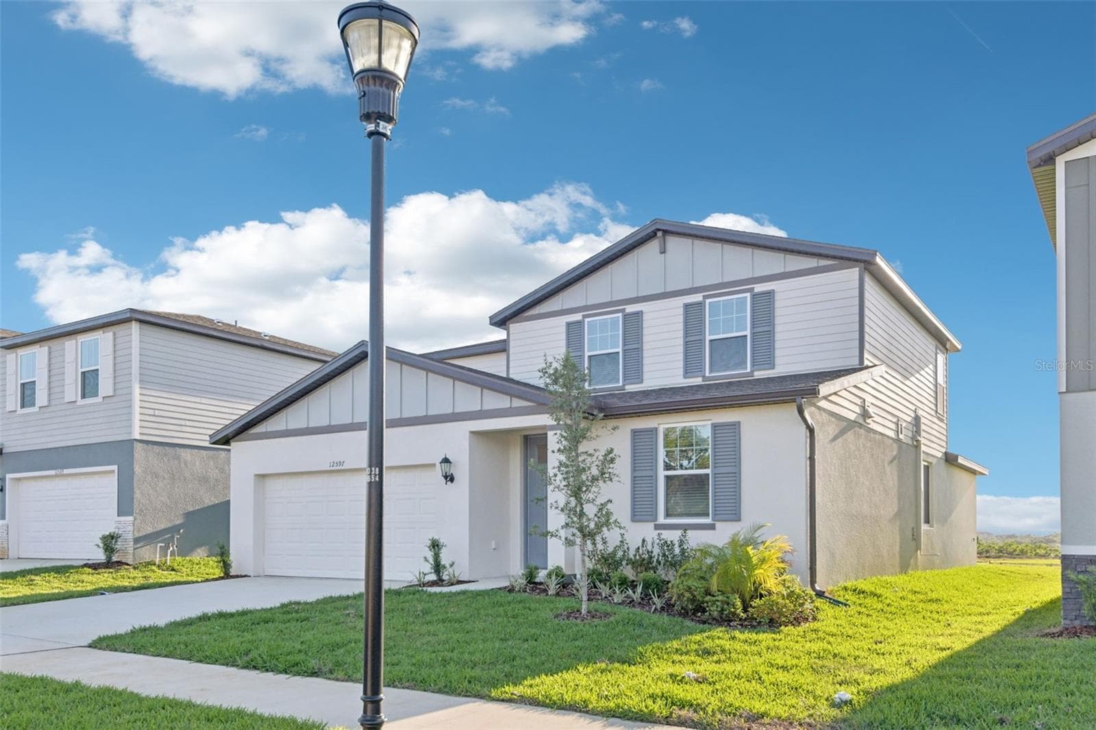 12597 Homeland Dr photo 3
