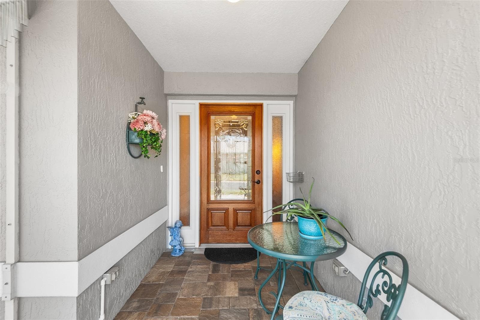 510 Eastlake Dr photo 3