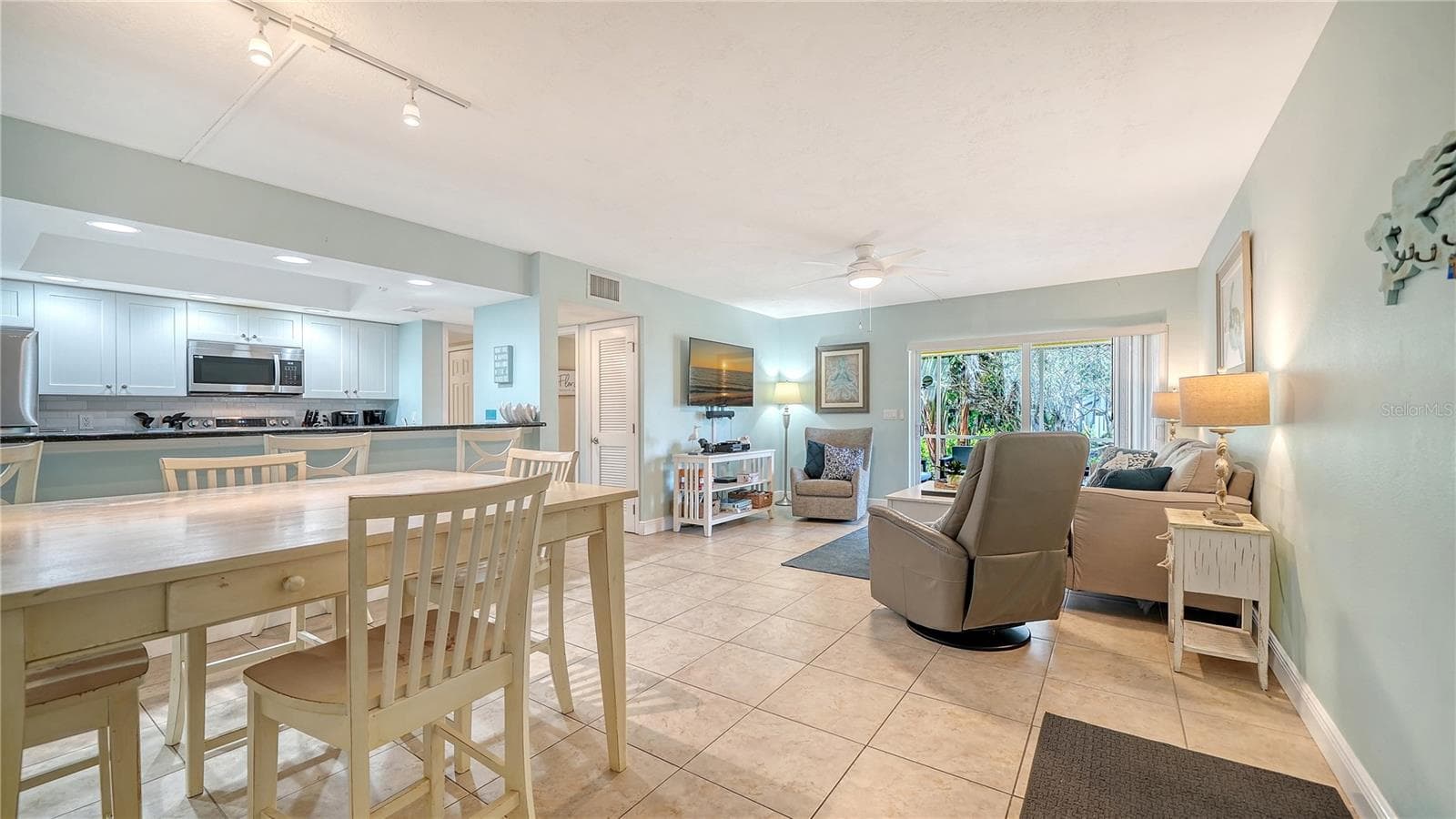 5311 Gulf Of Mexico Dr #5 photo 4