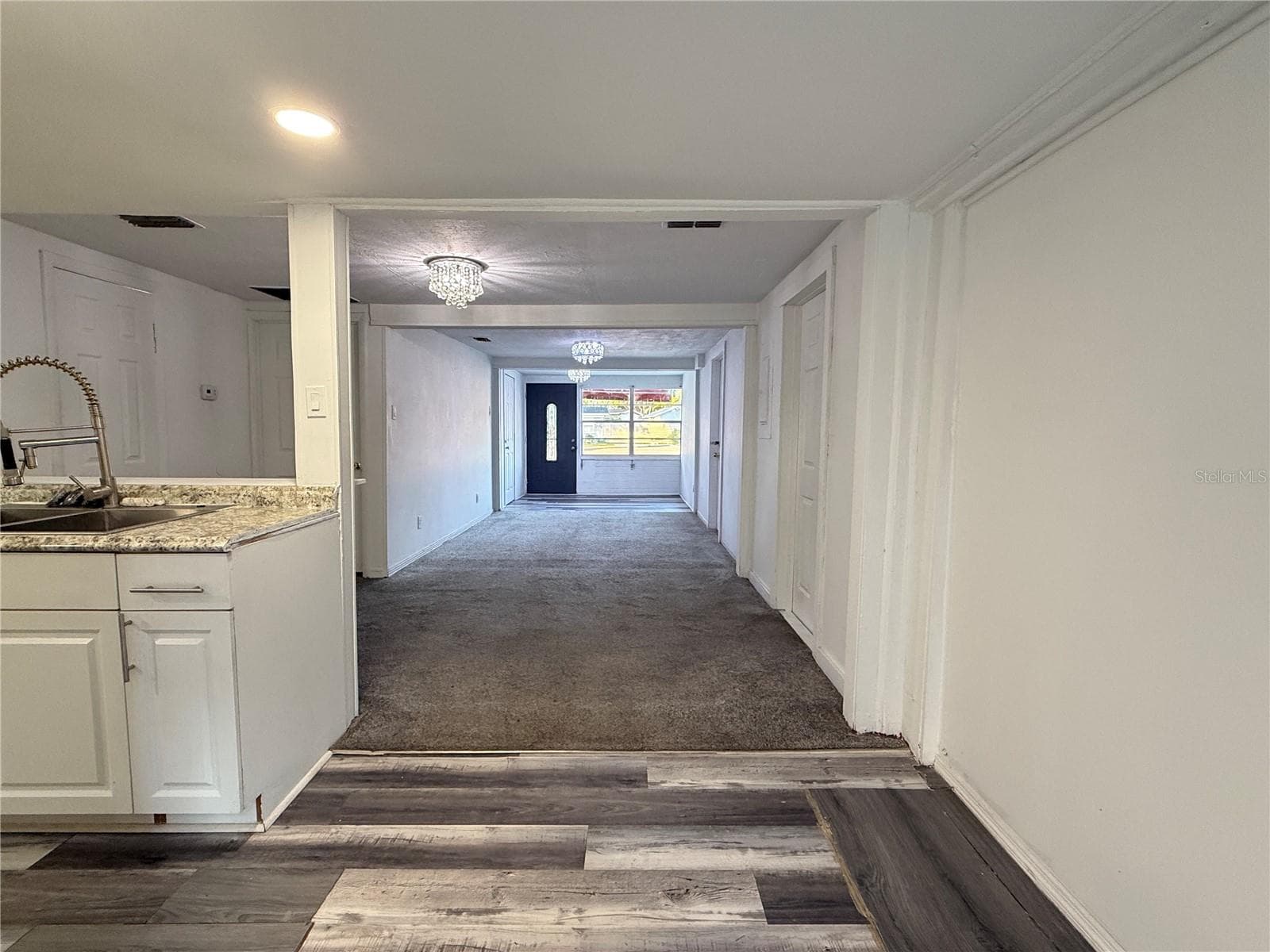 408 Longfellow Blvd photo 4