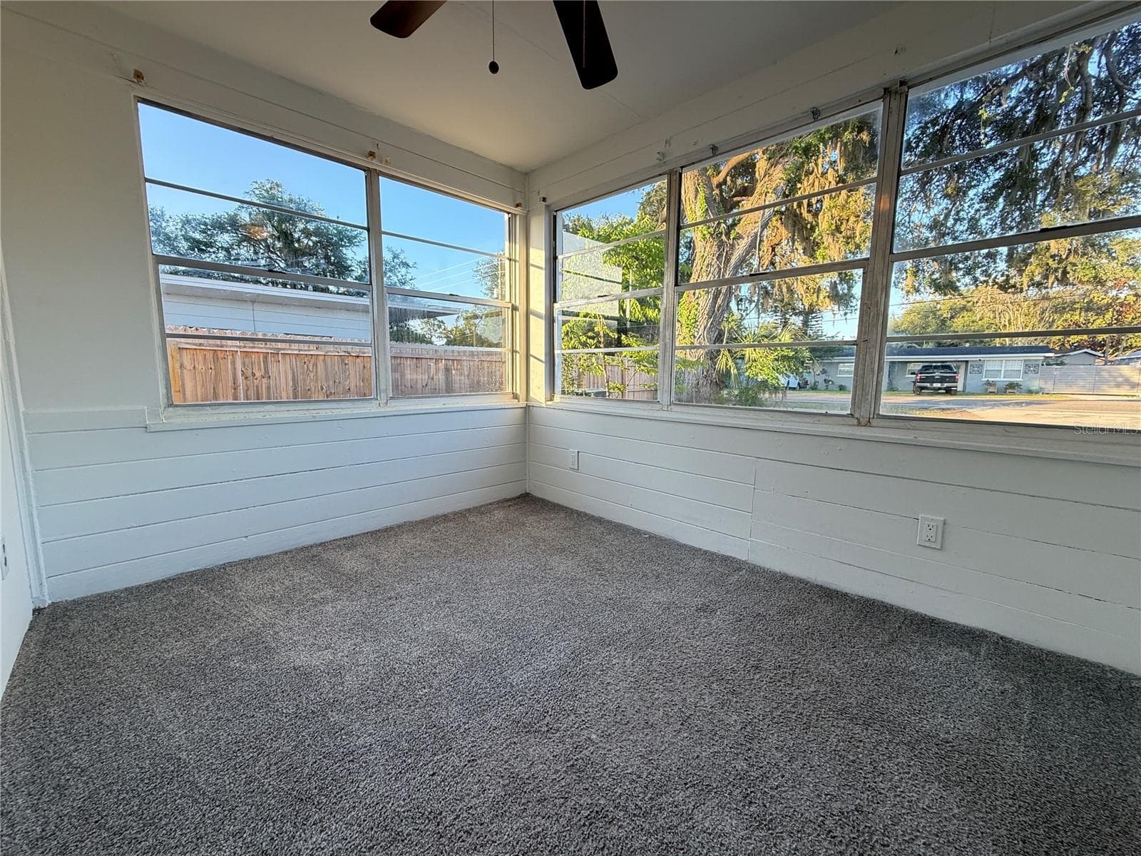 408 Longfellow Blvd photo 5