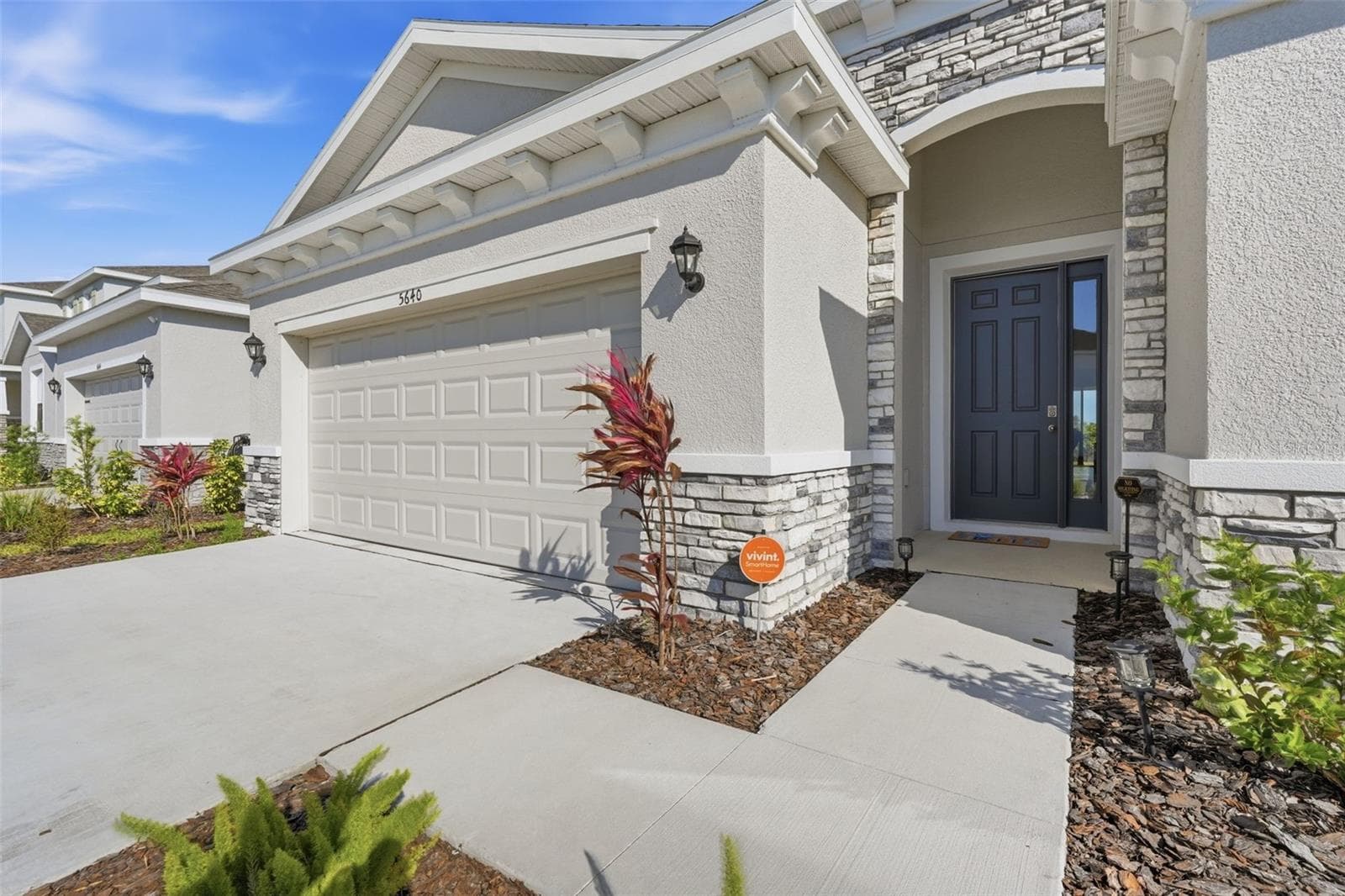 5640 Silver Moonlight Dr photo 3
