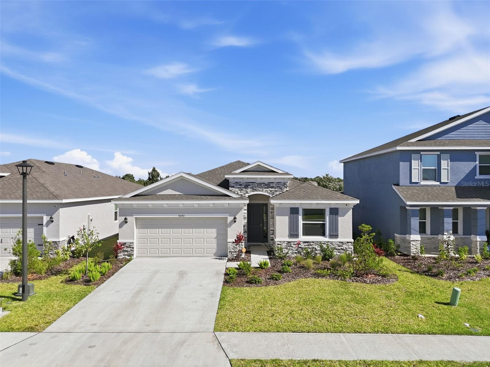 5640 Silver Moonlight Dr photo 4