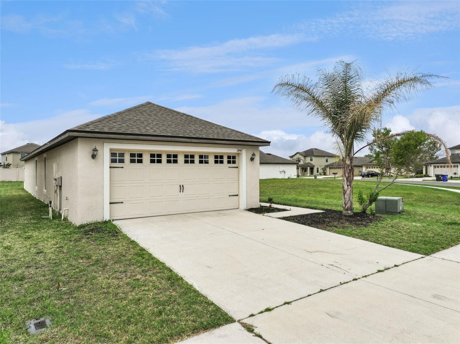 2447 Caspian Dr photo 2