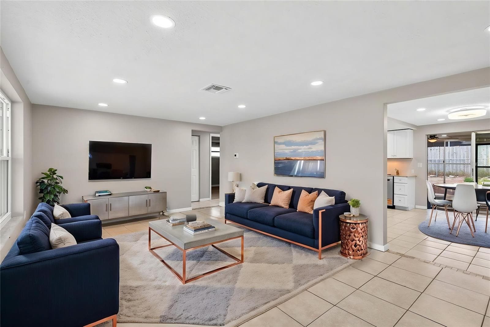 8915 Sterling Ln photo 3