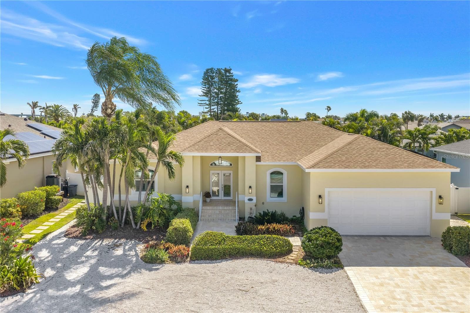 343 8th Ave N