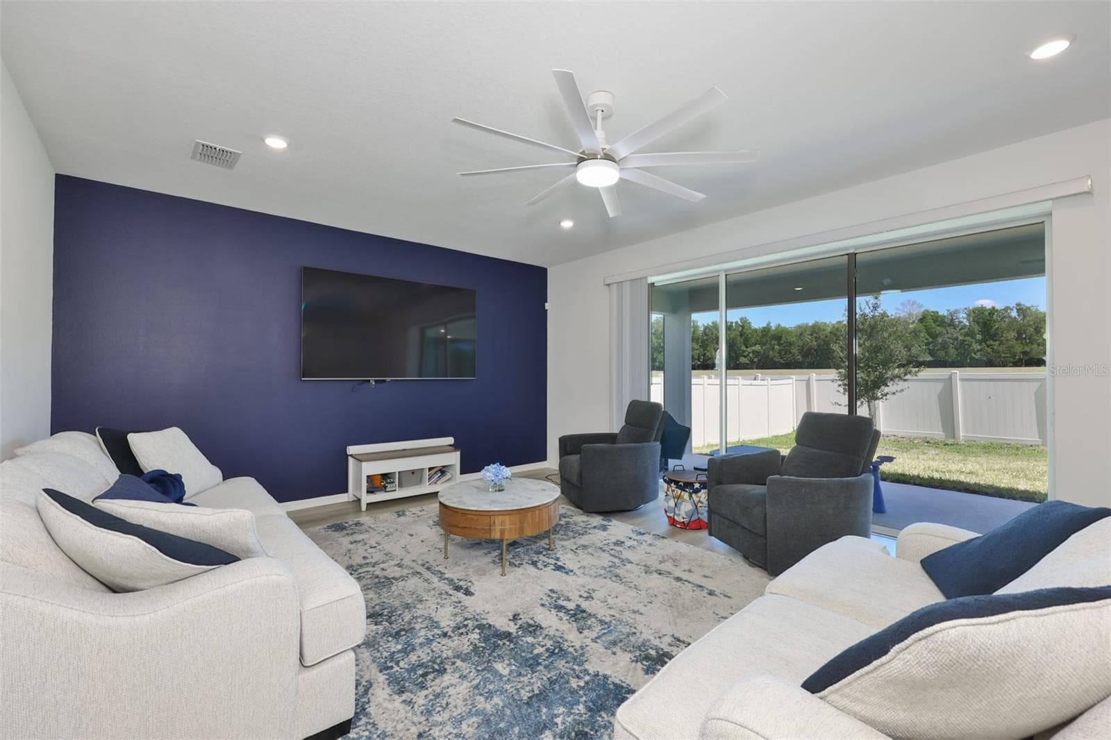 3070 Forest Meadow Ave photo 3