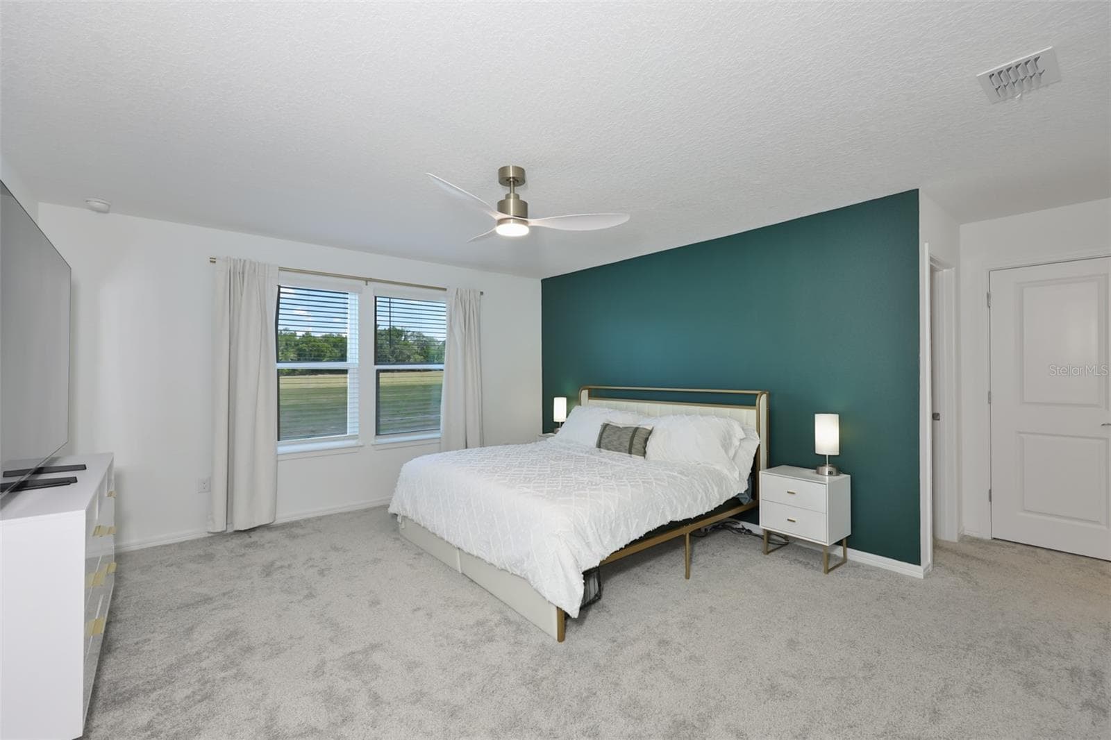 3070 Forest Meadow Ave photo 4