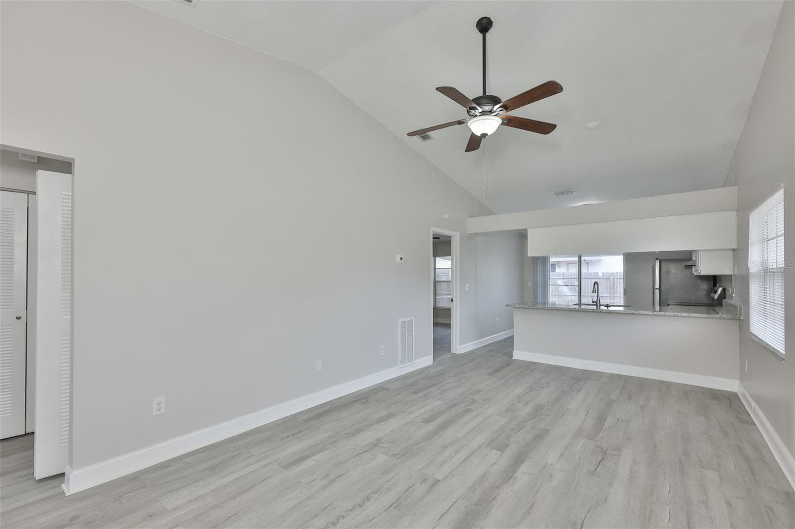 1720 Oak Branch CT photo 3