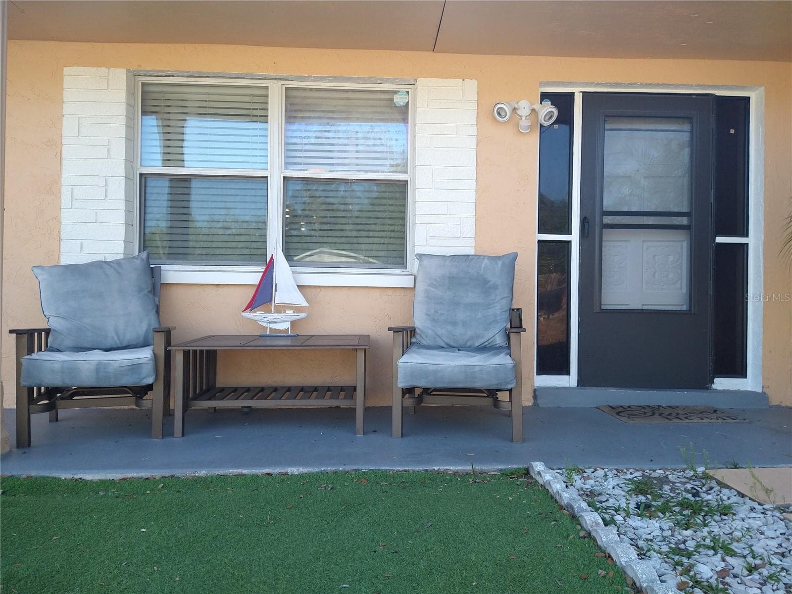 12910 College Hill Dr photo 3