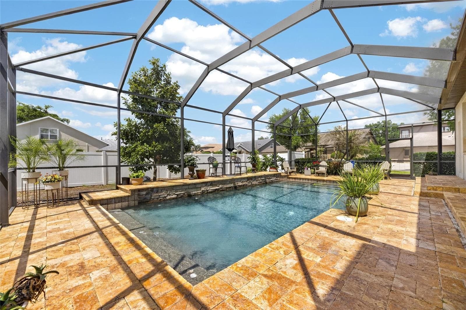 107 Falling Water Dr photo 3