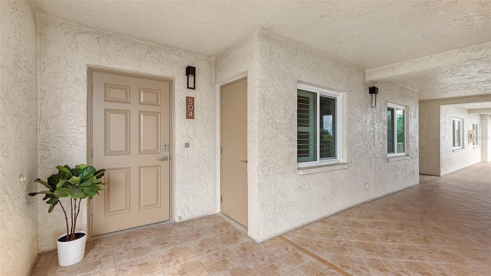 4825 Gulf Of Mexico Dr #504 photo 3