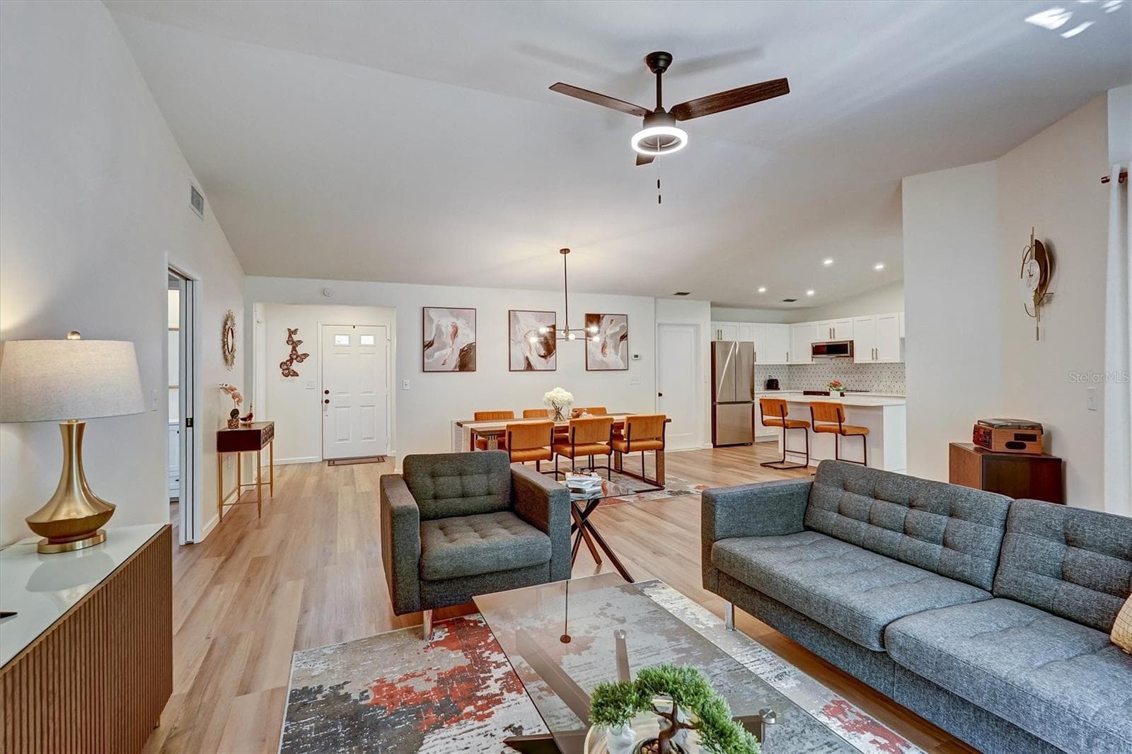 3925 Oakhurst Blvd photo 4