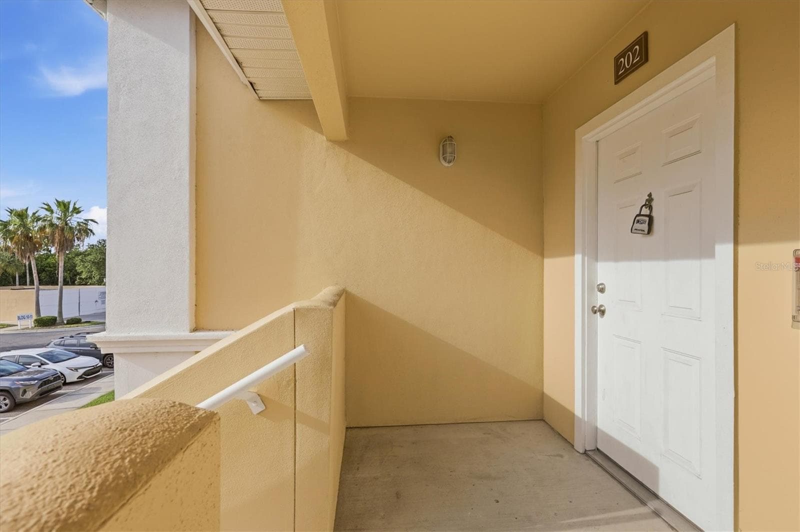1015 Villagio Cir #202 photo 3