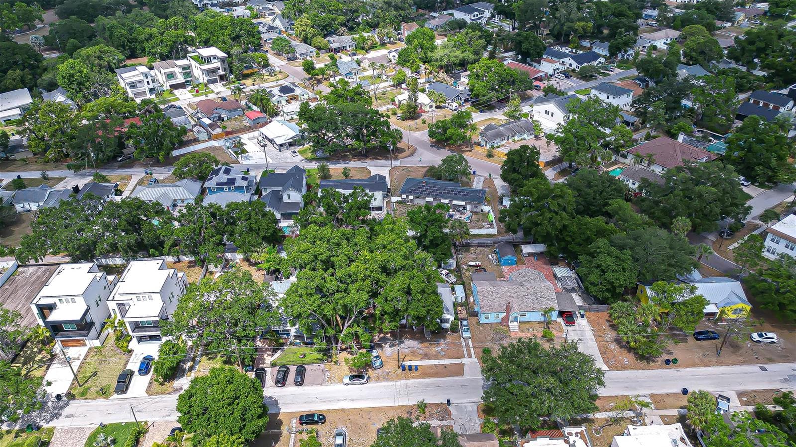 1009 W Coral St photo 4