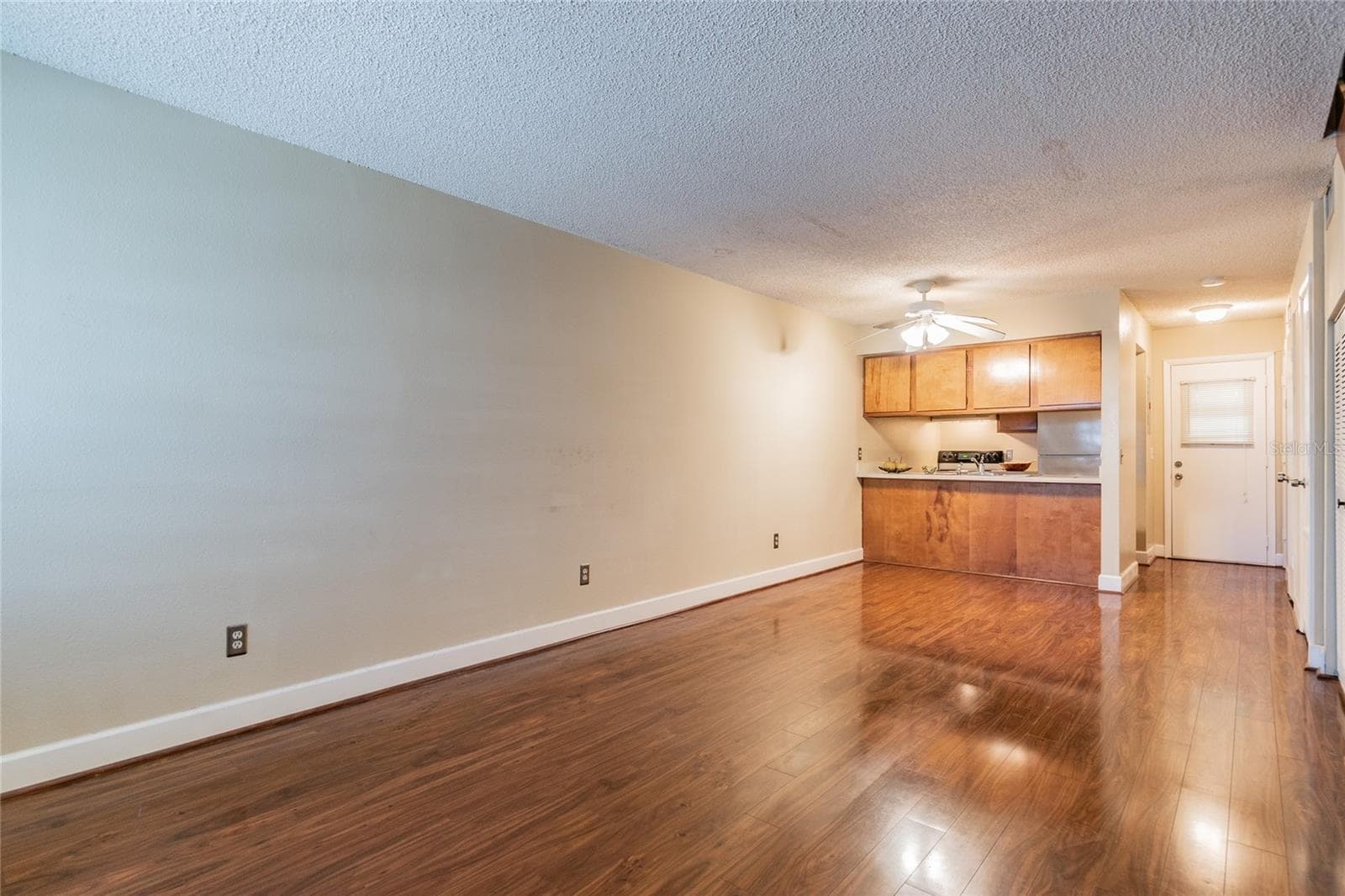 4875 W McElroy Ave #G208 photo 5
