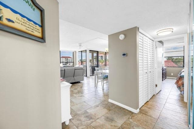 6279 Sun Blvd #304