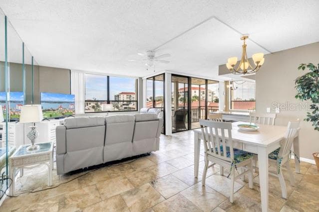 6279 Sun Blvd #304